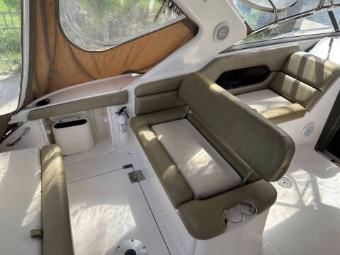 2011 Regal 35 Express Cruiser
