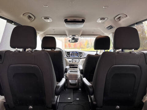 2021 Chrysler Pacifica Touring