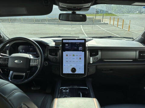2023 Ford Expedition MAX Platinum
