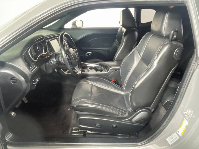 2017 Dodge Challenger SXT