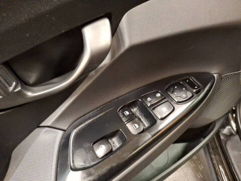 2019 Hyundai Veloster