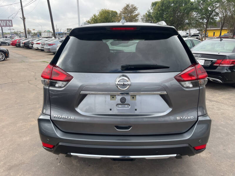2019 Nissan Rogue SV