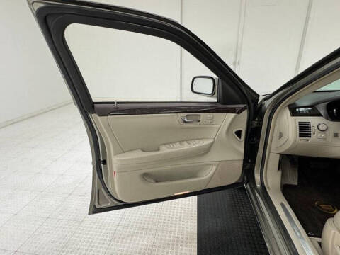 2010 Cadillac DTS Luxury Collection