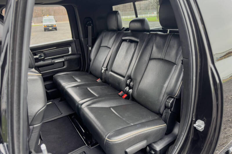 2018 RAM 3500 Laramie Limited