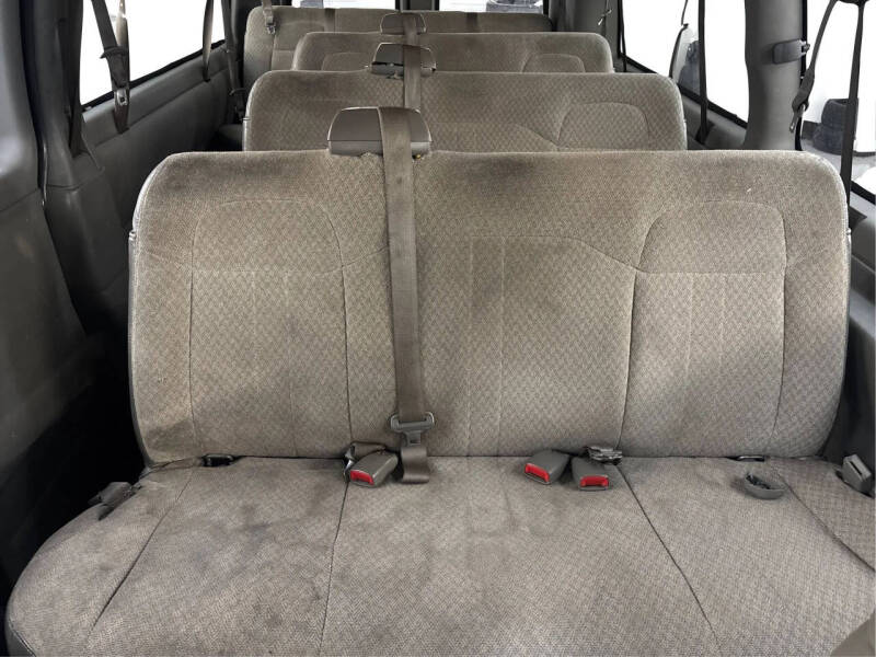 2008 GMC Savana LS 3500