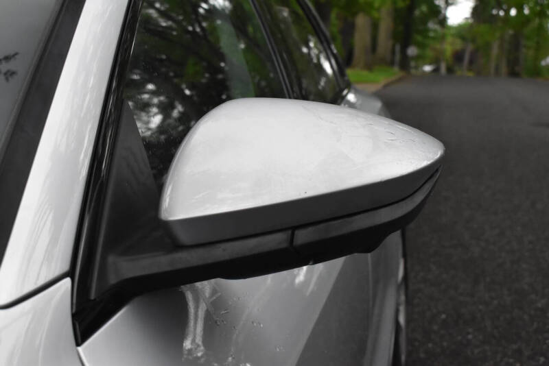 2021 Audi e-tron quattro Premium Plus