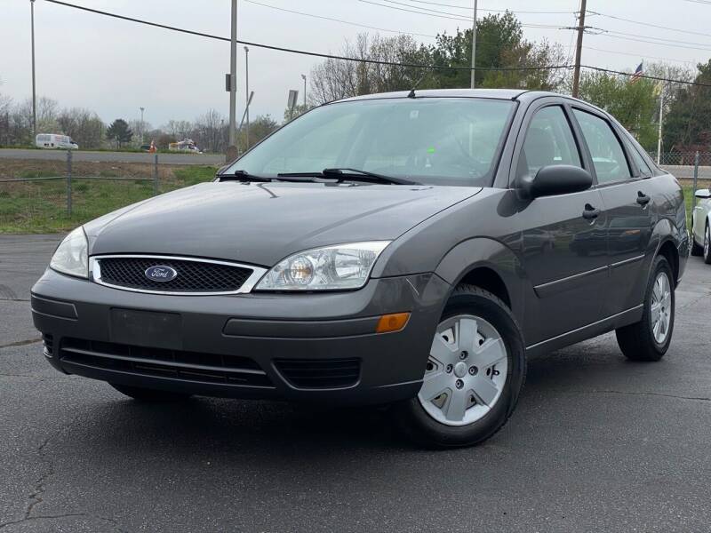 2007 Ford Focus for sale at MAGIC AUTO SALES in Little Ferry NJ