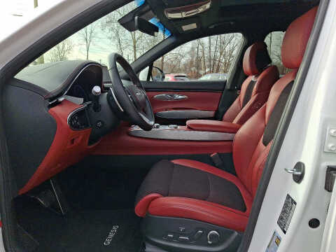 2023 Genesis GV70 2.5T Standard