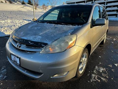 2006 Toyota Sienna for sale at DRIVE N BUY AUTO SALES in Ogden UT