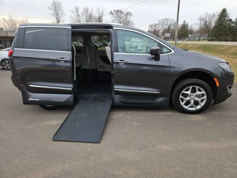 2018 Chrysler Pacifica Touring L Plus
