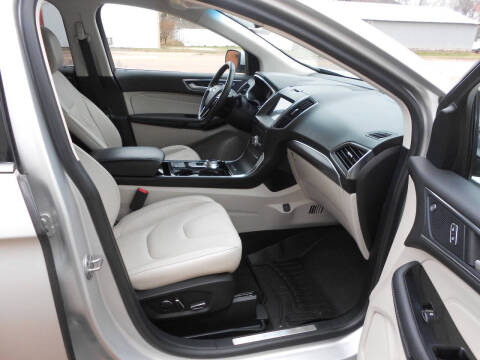 2019 Ford Edge Titanium