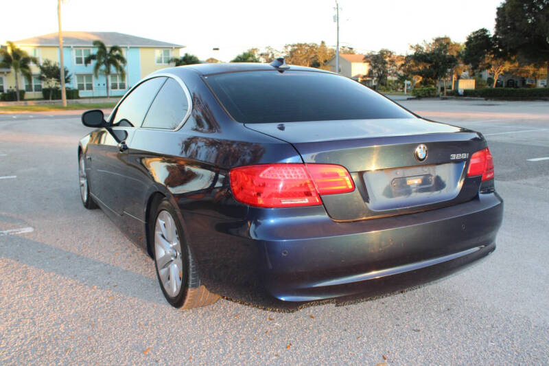 2012 BMW 3 Series 328i