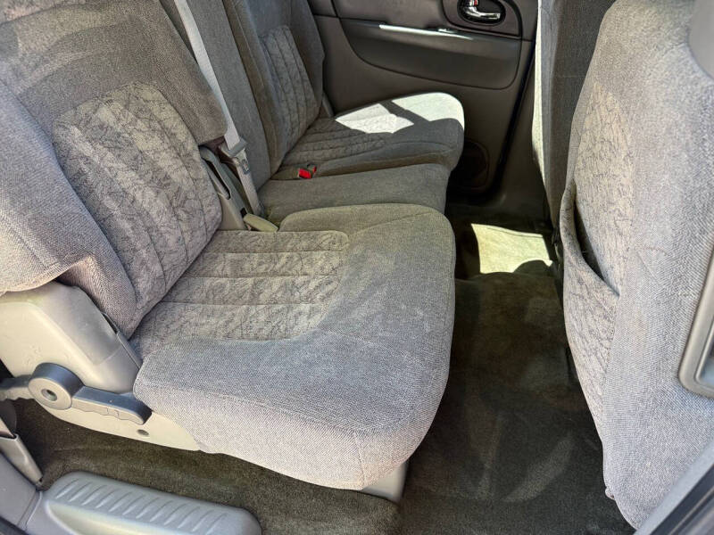 2004 GMC Envoy XL SLE