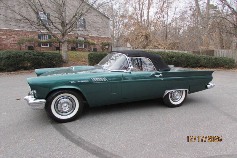 1957 Ford Thunderbird