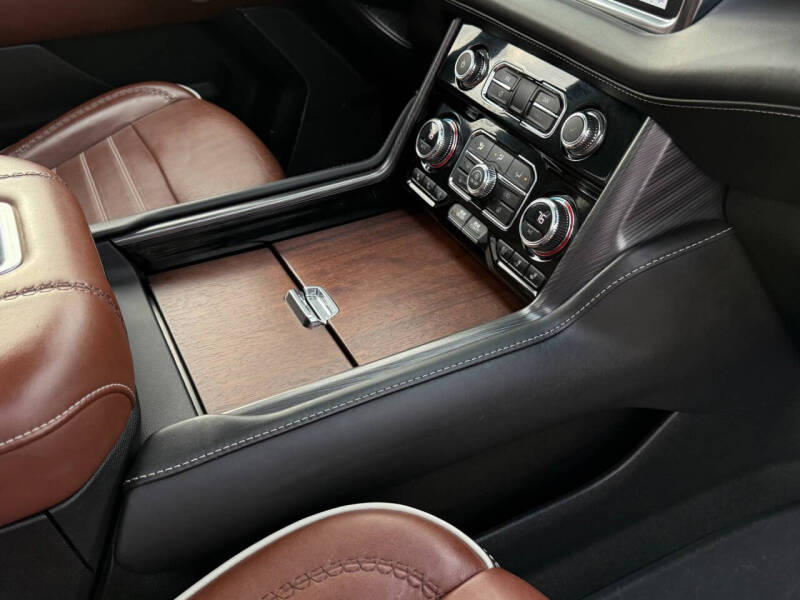 2023 GMC Yukon Denali Ultimate