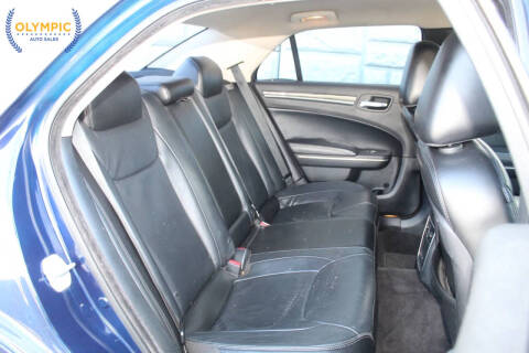 2017 Chrysler 300 Limited