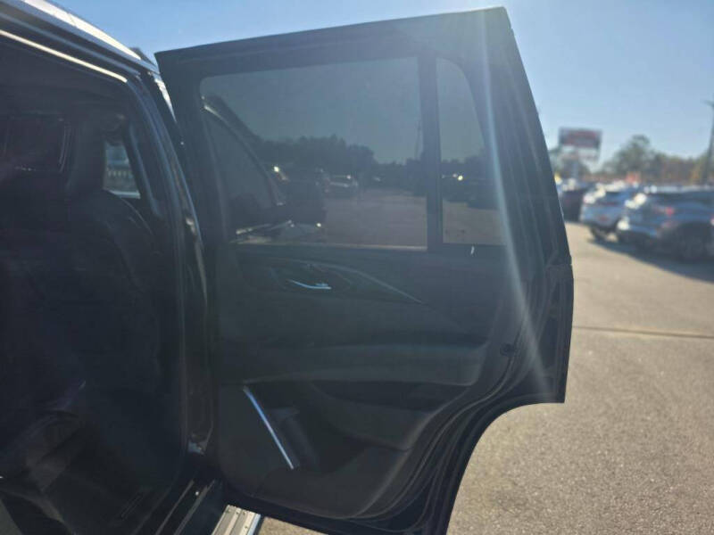 2017 Cadillac Escalade Platinum