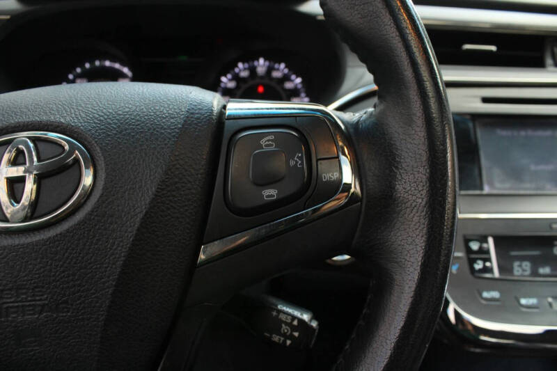 2013 Toyota Avalon Hybrid XLE Touring