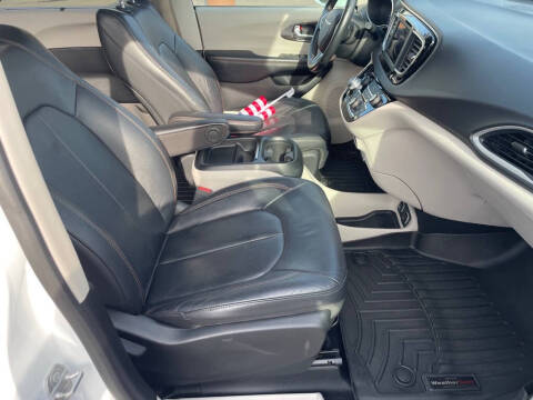 2020 Chrysler Pacifica Touring L