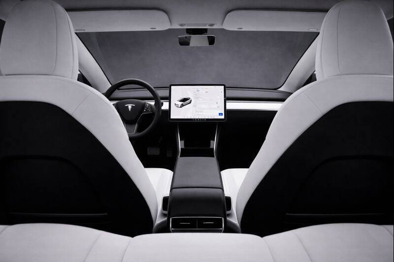 2022 Tesla Model 3 Long Range