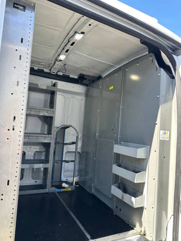 2023 Ford E-Transit