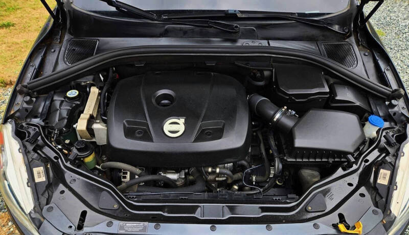 2015 Volvo XC60 T5 Drive-E Premier Plus