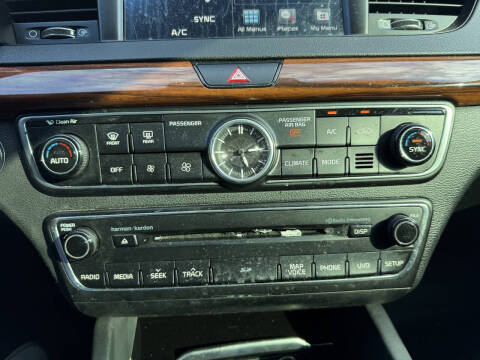 2017 Kia Cadenza Premium