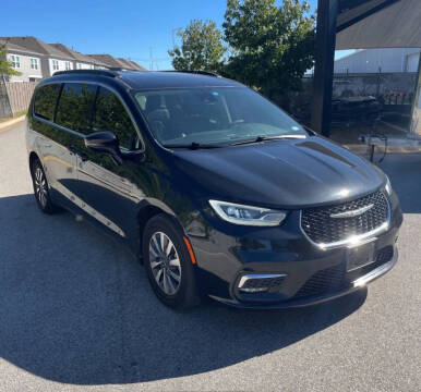 2022 Chrysler Pacifica Hybrid Touring L