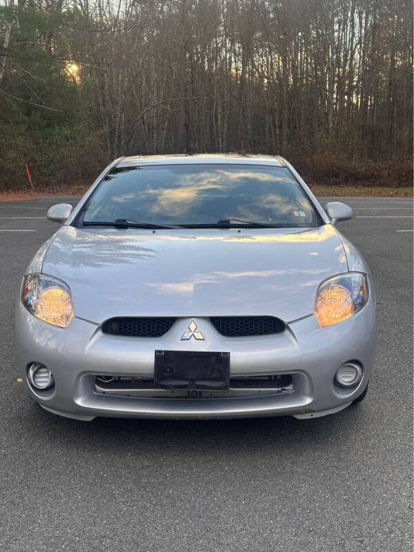 2007 Mitsubishi Eclipse GS photo 2