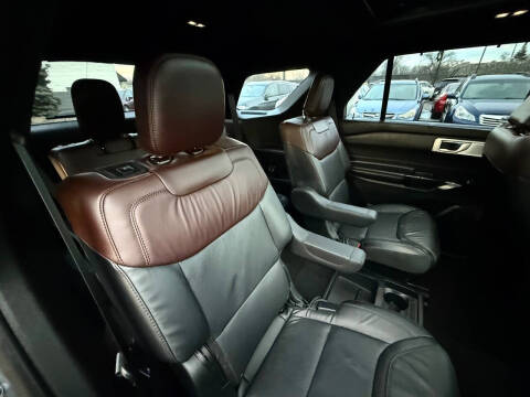 2021 Ford Explorer Platinum