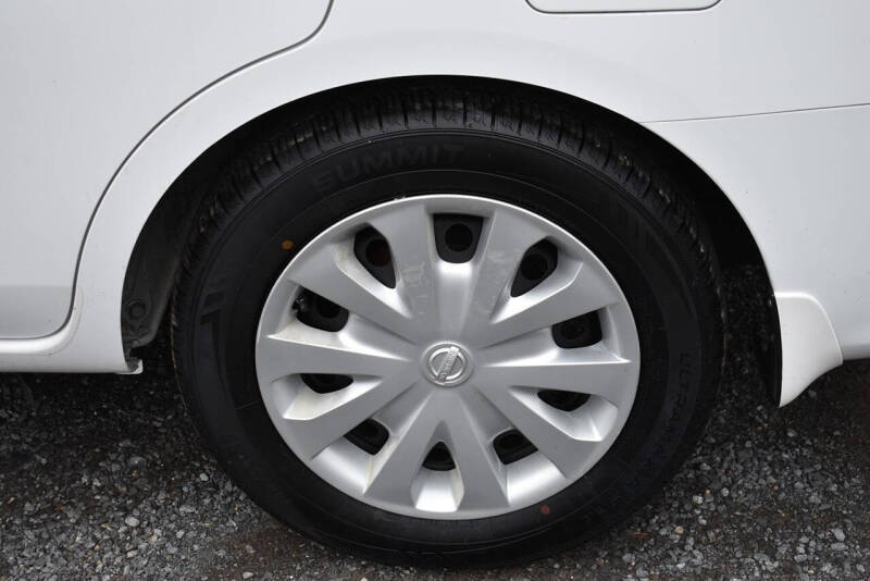 2016 Nissan Versa 1.6 S Plus