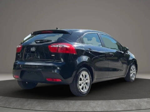 2013 Kia Rio 5-Door LX