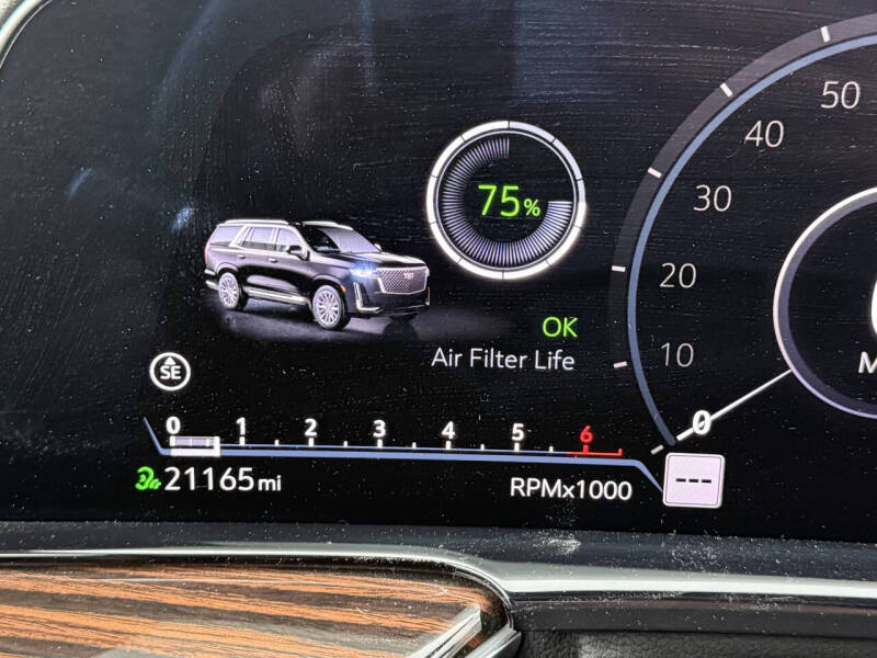 2022 Cadillac Escalade Luxury