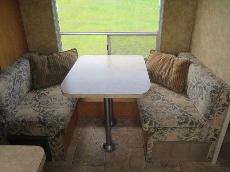 2006 Coachmen RV Spirit