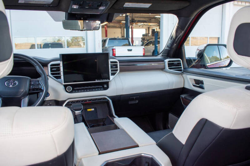 2023 Toyota Sequoia Capstone