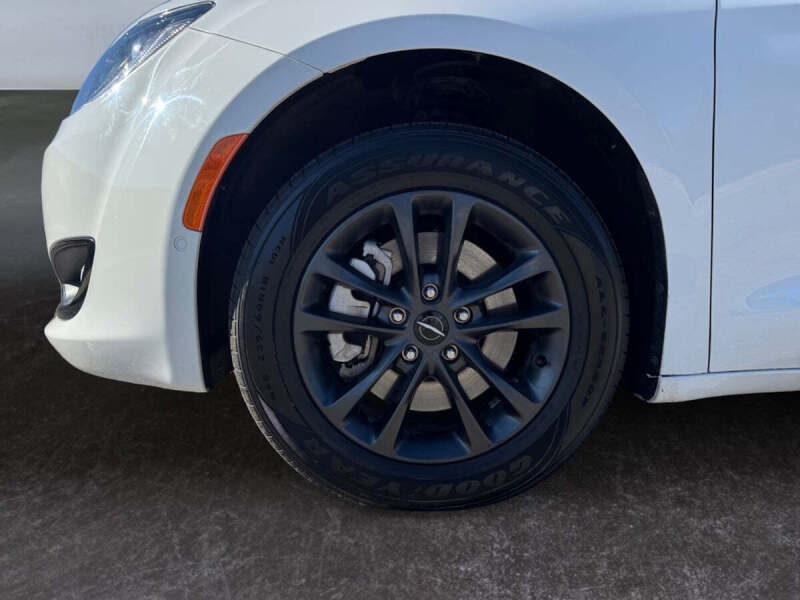 2020 Chrysler Pacifica Launch Edition