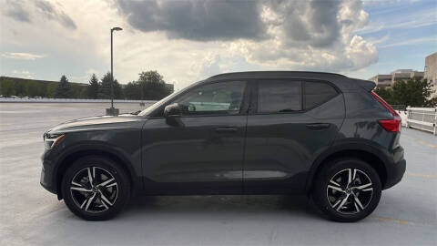 2026 Volvo XC40 B5 Core