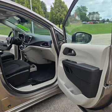 2017 Chrysler Pacifica Touring
