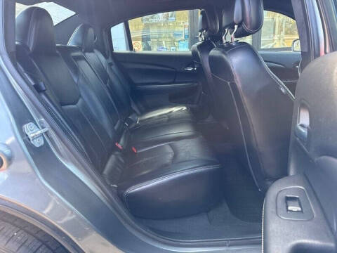 2012 Chrysler 200 Limited