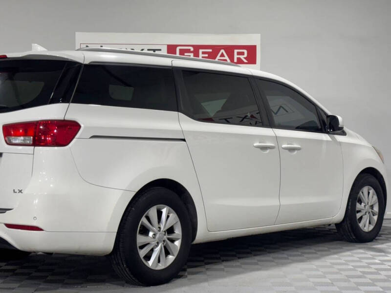 2016 Kia Sedona LX