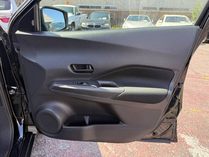 2021 Nissan Kicks S