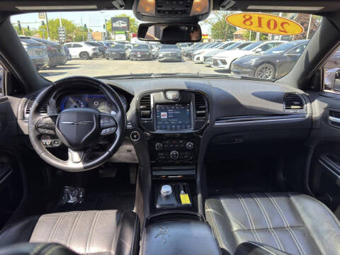 2018 Chrysler 300 S