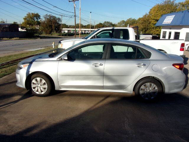 2019 Kia RIO S photo 4