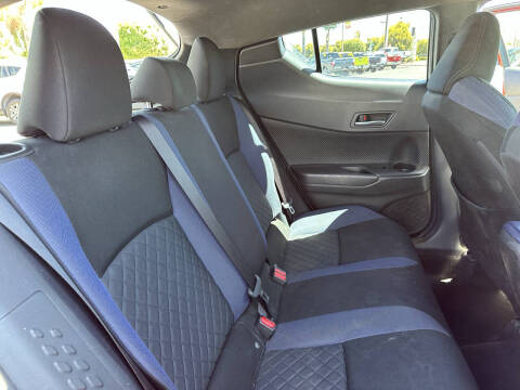 2021 Toyota C-HR XLE