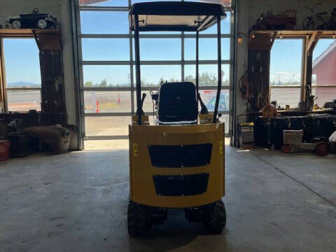 2024 AGT H15R MINI EXCAVATOR