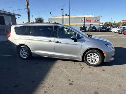 2020 Chrysler Voyager LXi