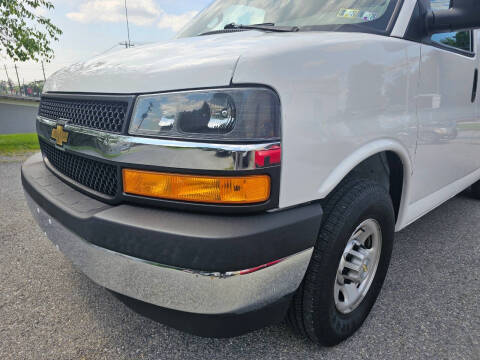 2022 Chevrolet Express 2500