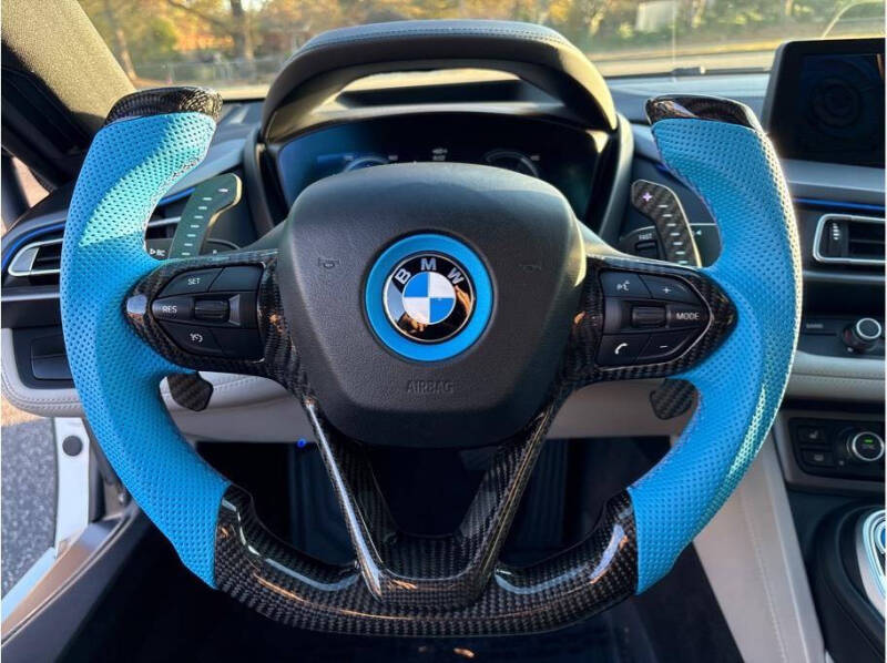 2015 BMW i8