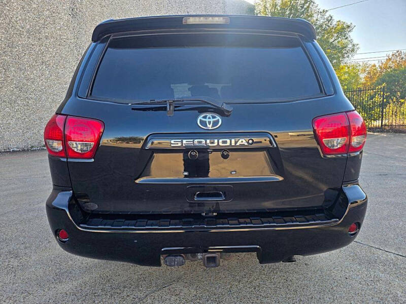 2012 Toyota Sequoia SR5