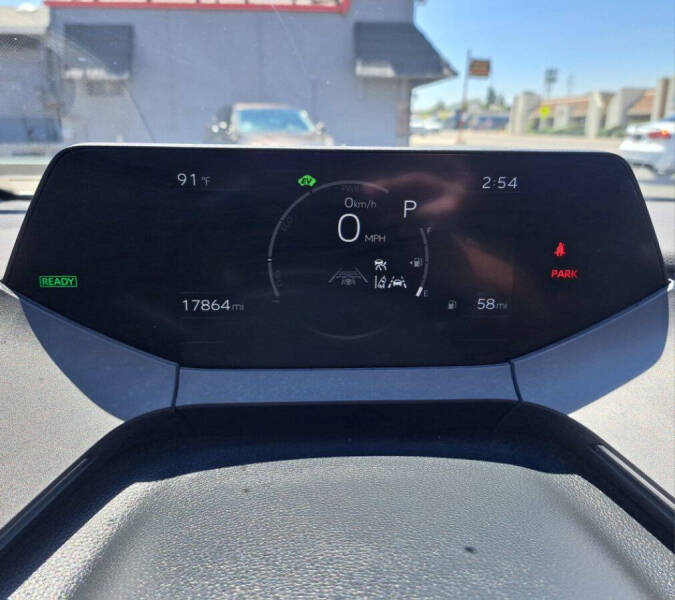 2024 Toyota Prius LE